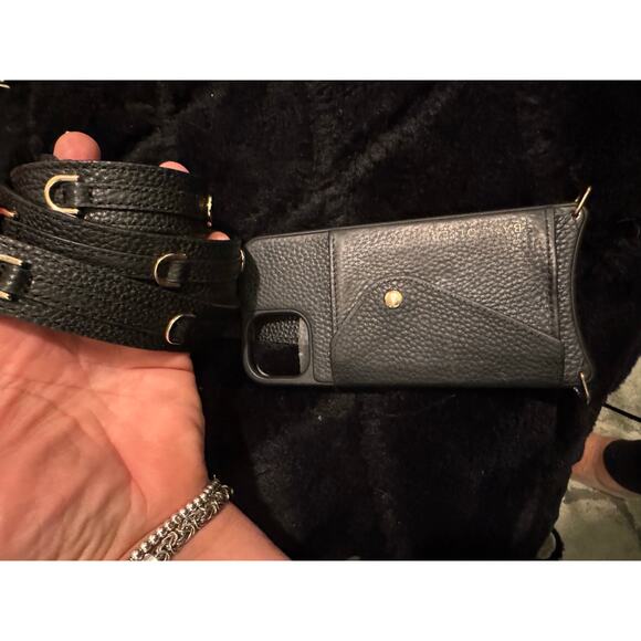 Bandolier iPhone 13 donna wallet case &
Thick nova multi ring strap/belt nwt - Picture 3 of 4